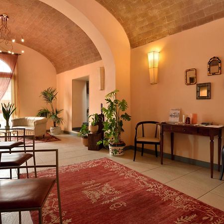 Hotel La Colonna Сиена Экстерьер фото